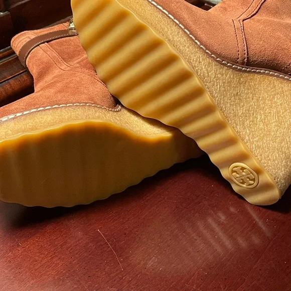 Tory Burch suede platform wedge booties - Picture 4 of 6